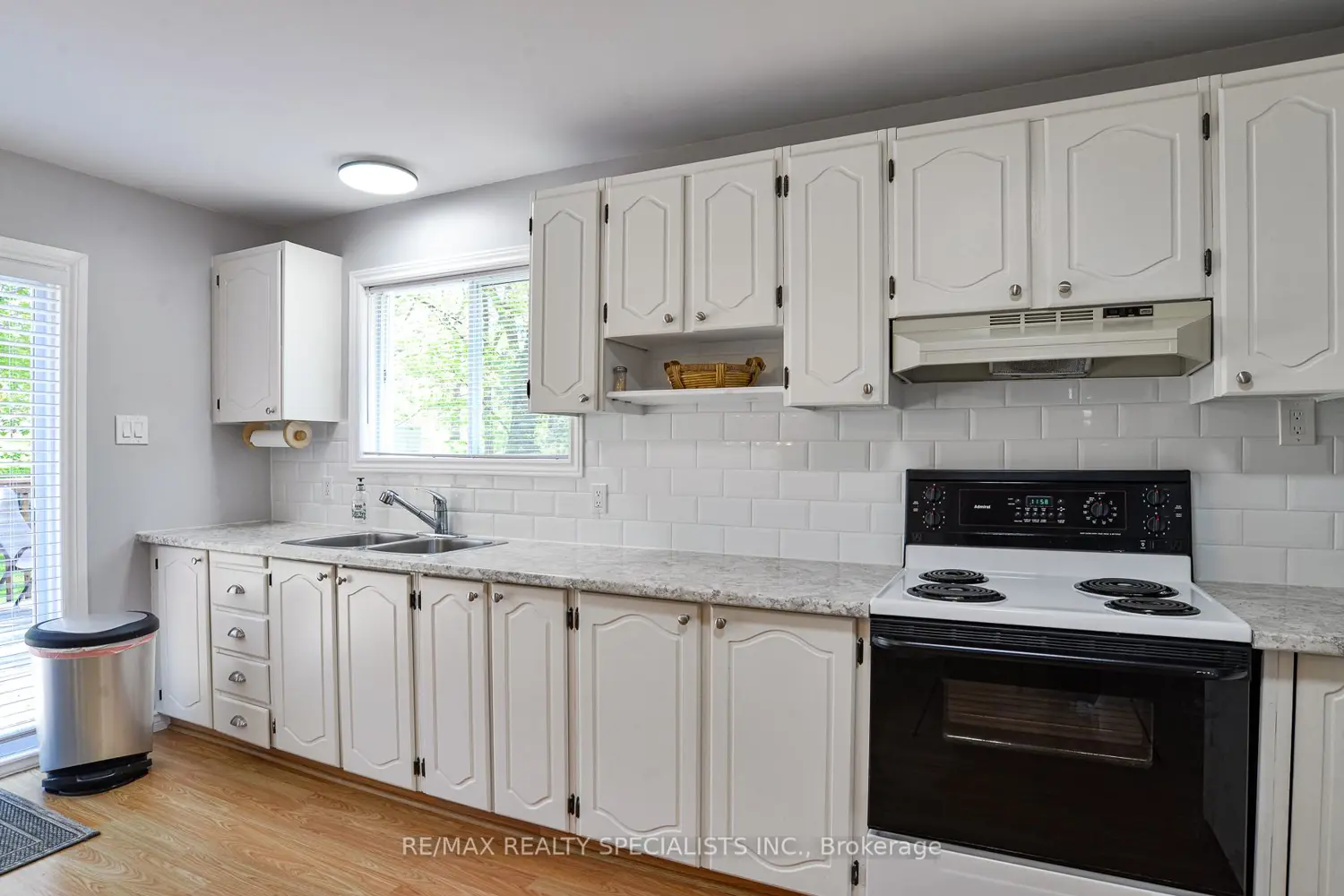 1018 S Sunny Crest Road photo 5