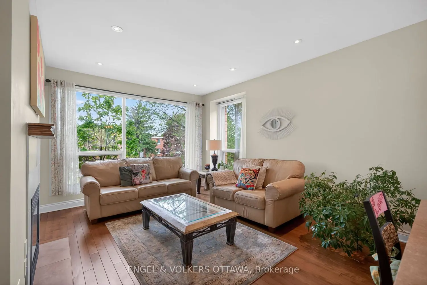 Additional image 8 of 1896 Carling Avenue