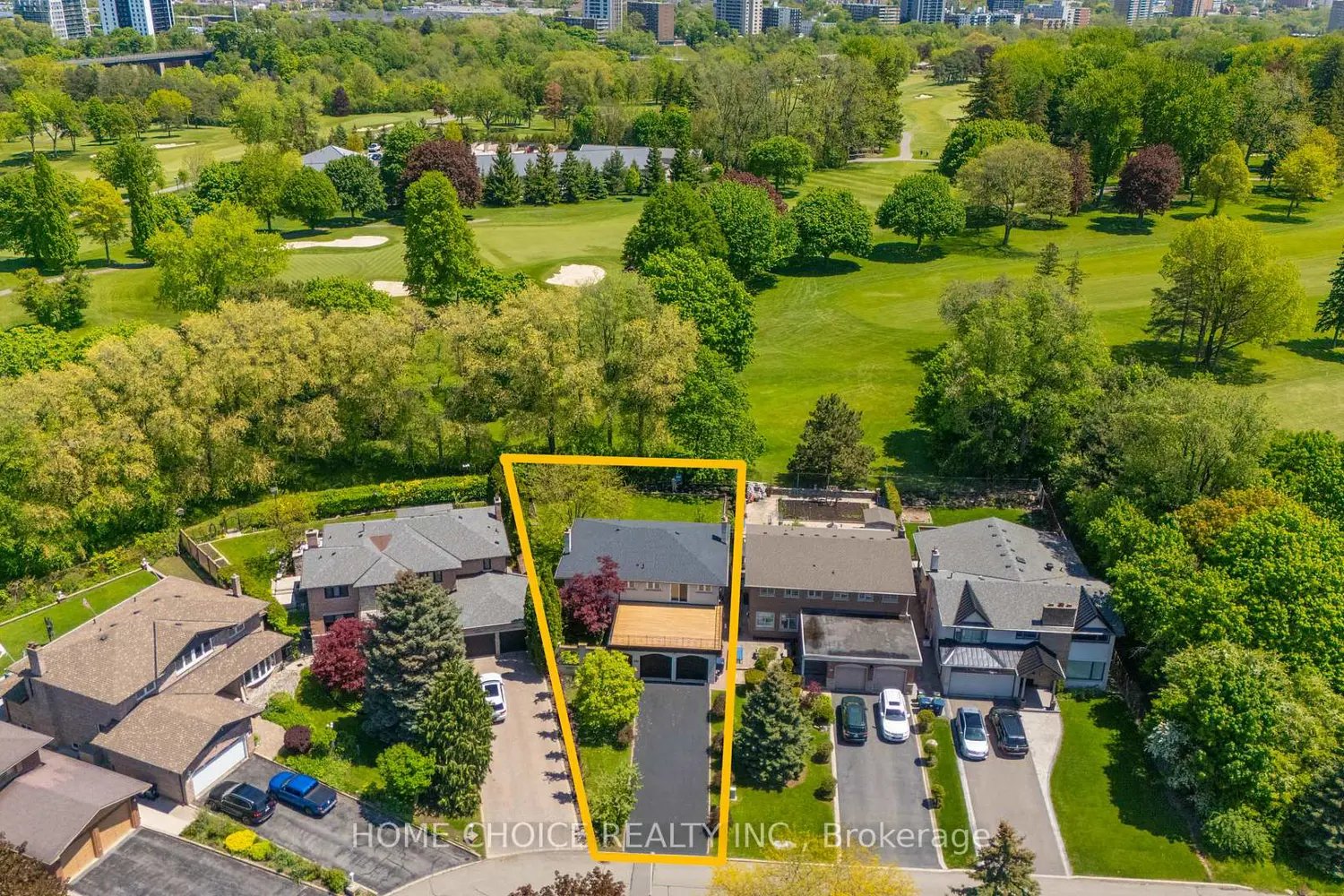 43 Golfwood Heights photo 2