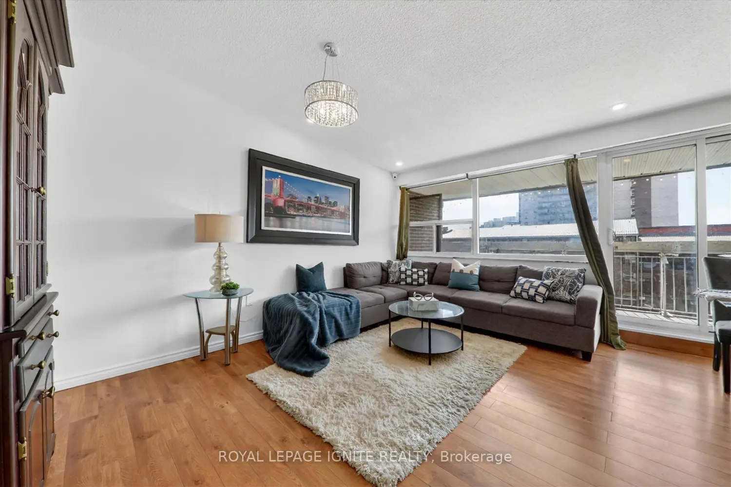 Additional image 6 of 4064 Lawrence Avenue 602