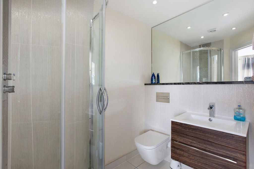 Additional image 15 of 2 bed flat for saleHolcombe Drive, Dawlish EX7