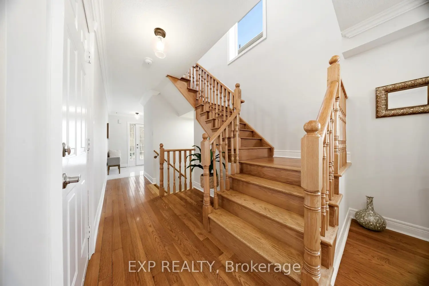 1011 Donnelly Street photo 3