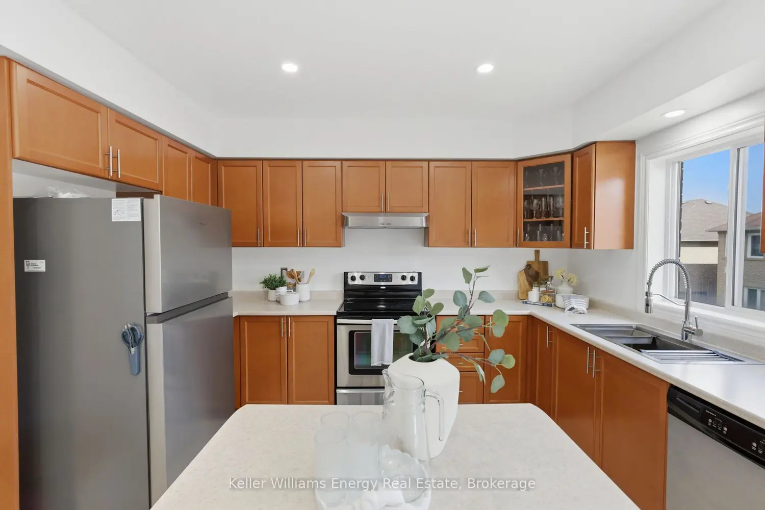 338 Dowson Loop photo 4