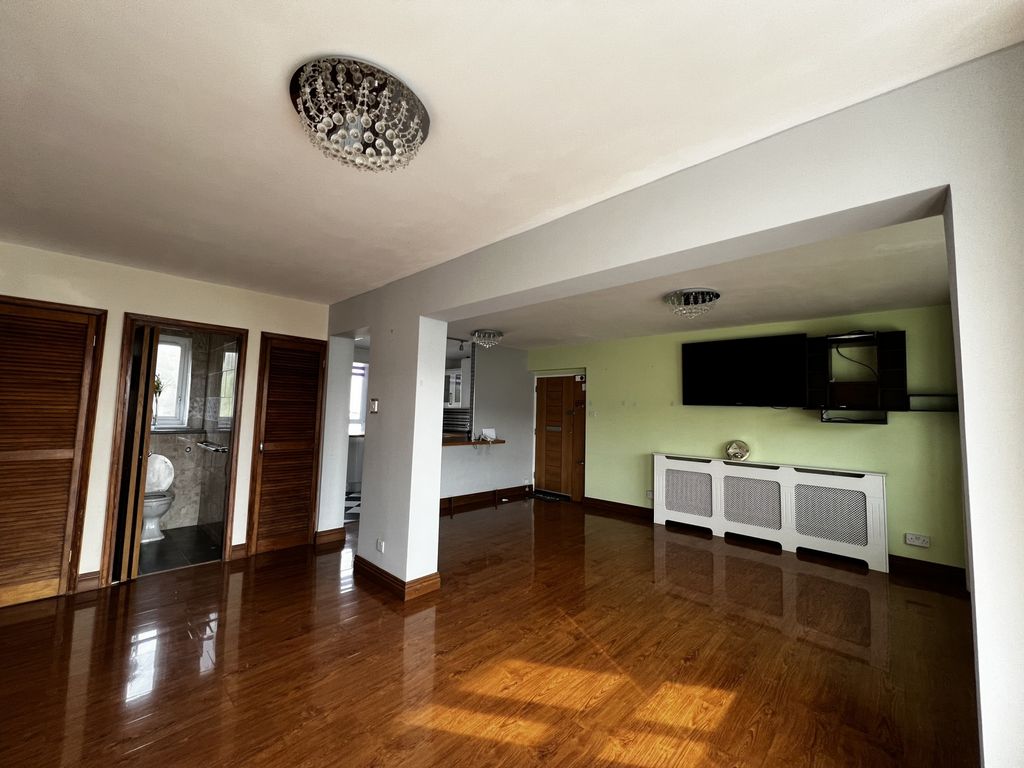 Additional image 15 of 3 bed flat for saleThe Gateway, Dover CT16