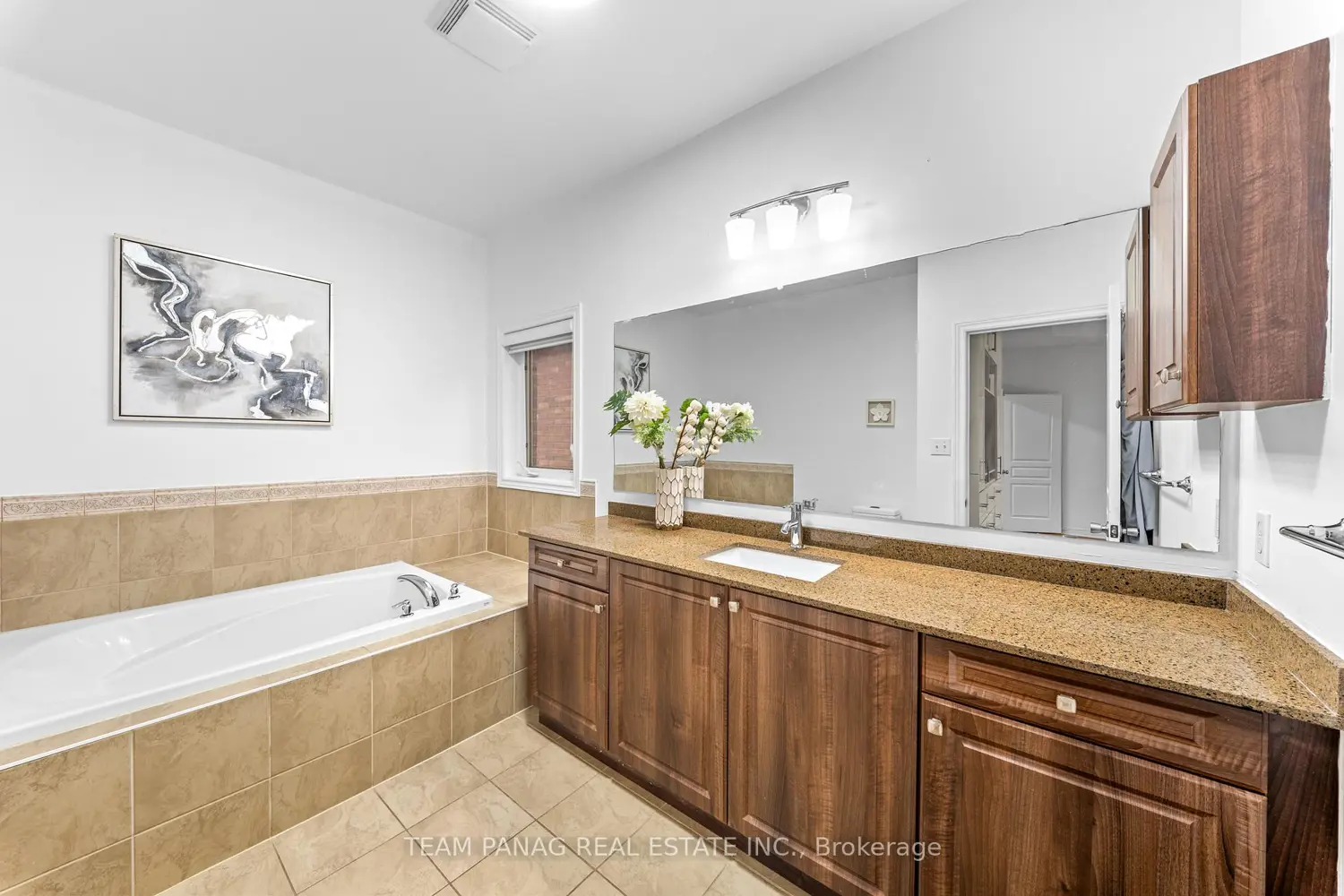 Additional image 9 of 30 Overglen Court