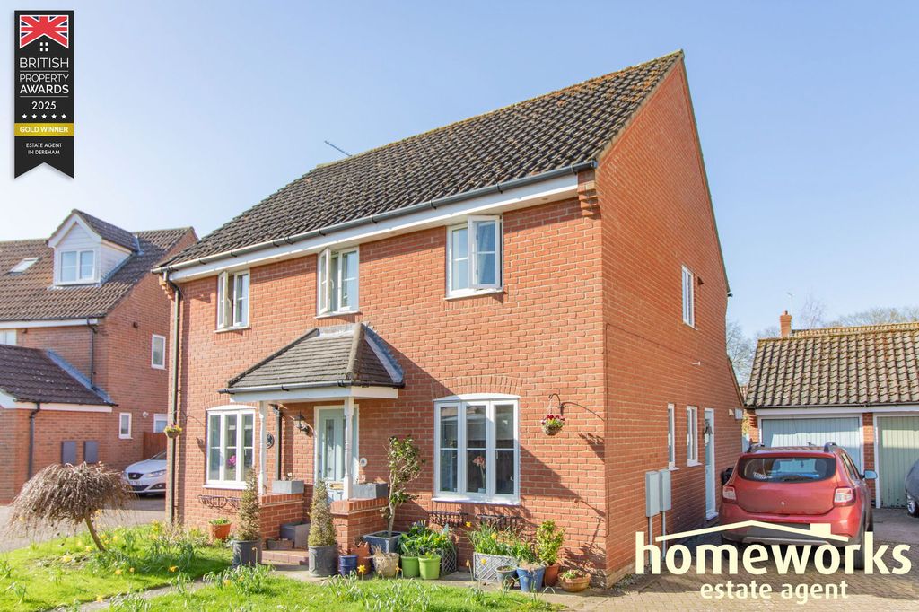 4 bed detached house for saleTownshend Road, Dereham NR19