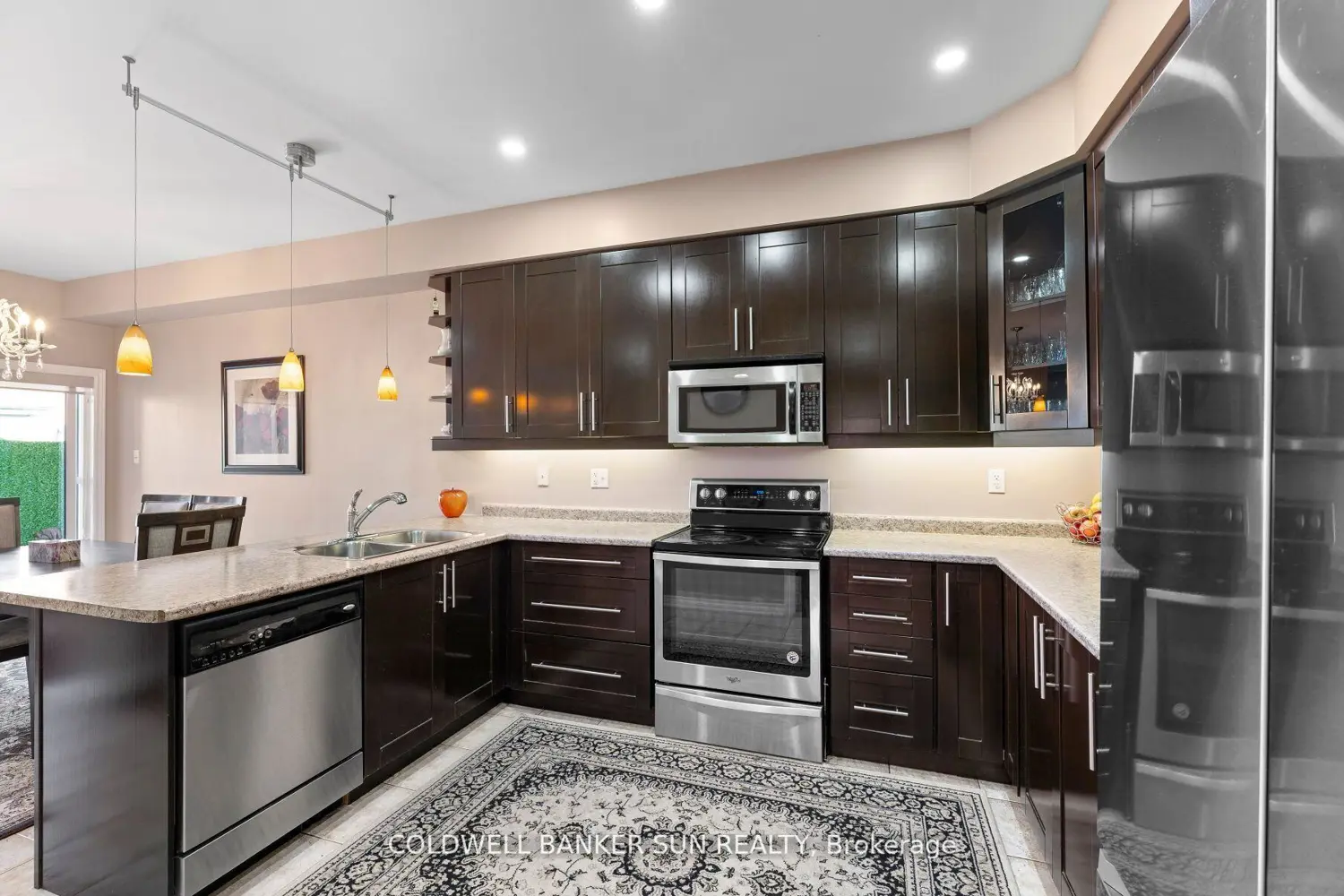 164 Canada Drive photo 5