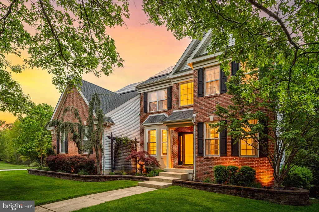 112 Hillside Lane, Mount Laurel, NJ 08054