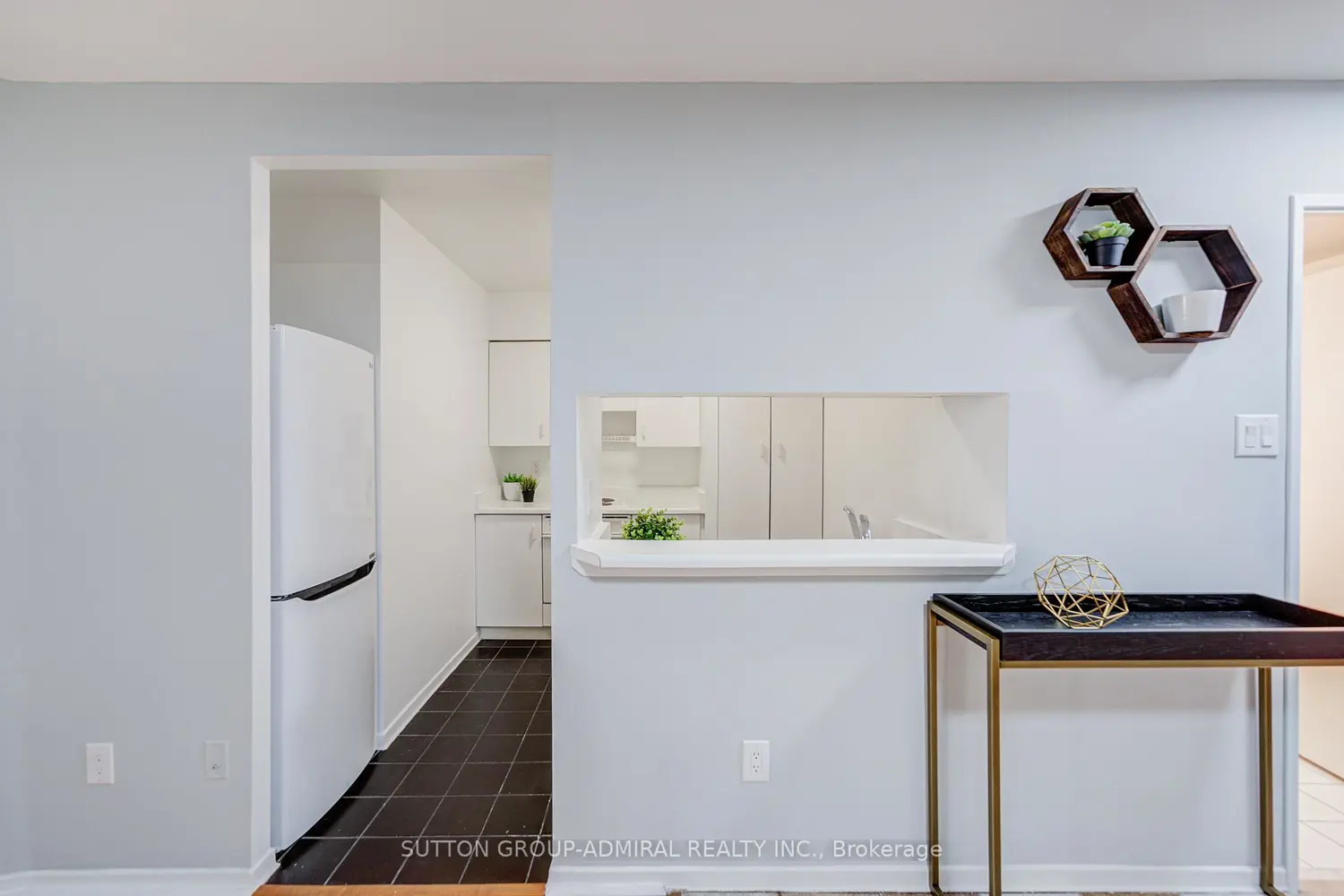 Additional image 6 of 1055 Bay Street 716