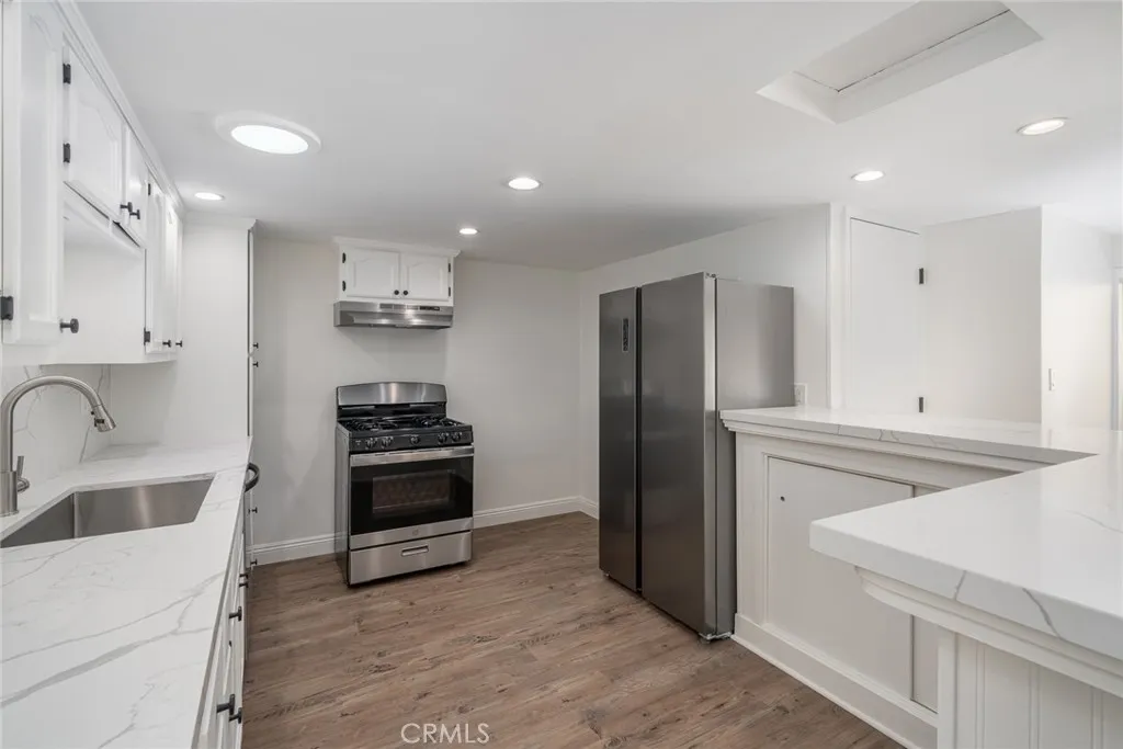 Additional image 8 of 1228 S Dunsmuir Ave, Los Angeles, CA 90019