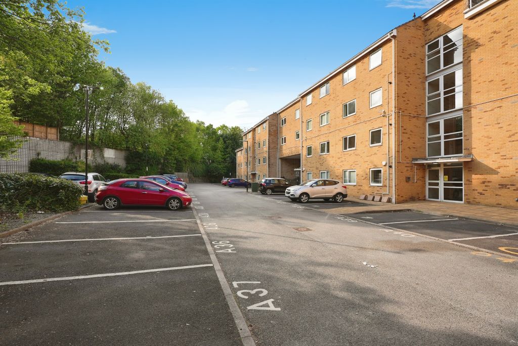 Additional image 11 of 2 bed flat for saleHalifax Road, Huddersfield HD3