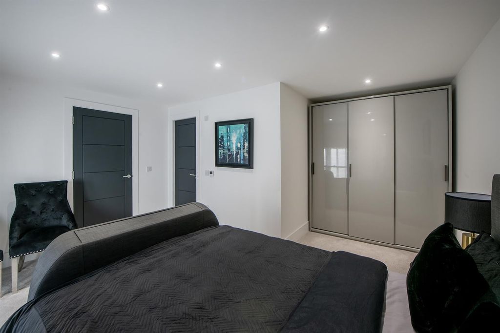 Additional image 17 of 3 bed town house for sale13A West Burnside, Dollar FK14