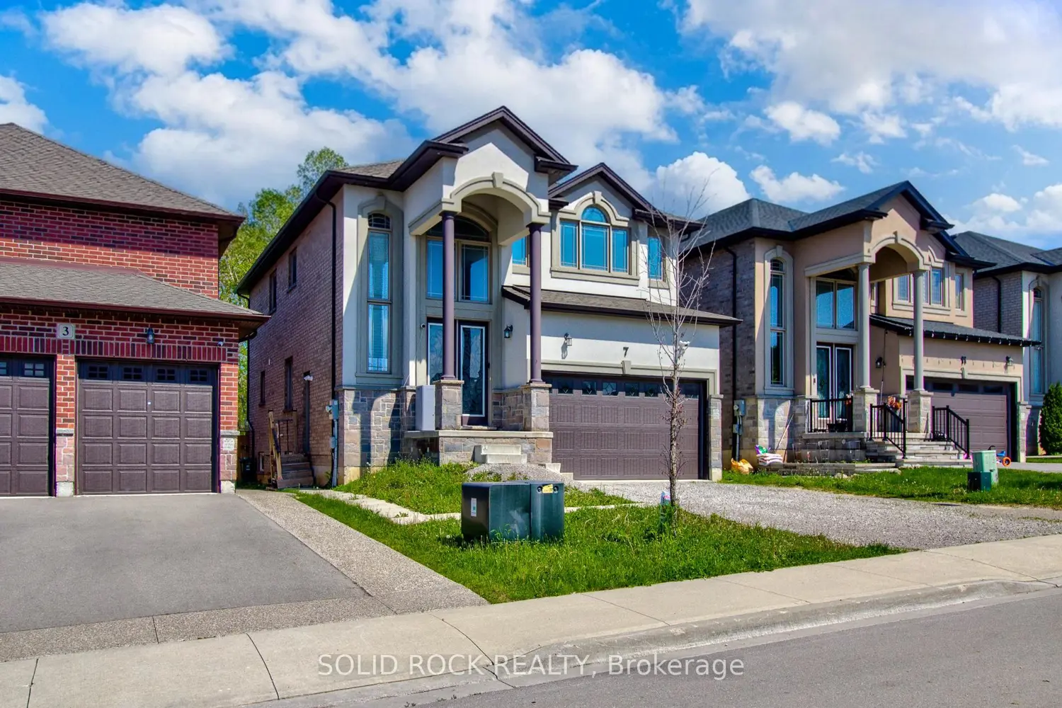 7 Chardonnay Street photo 2