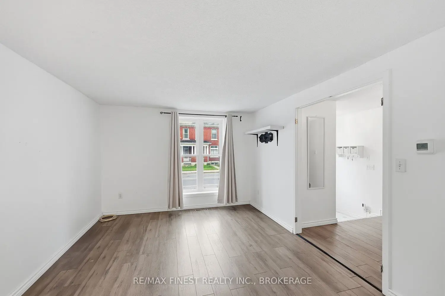 182 Montreal Street photo 4