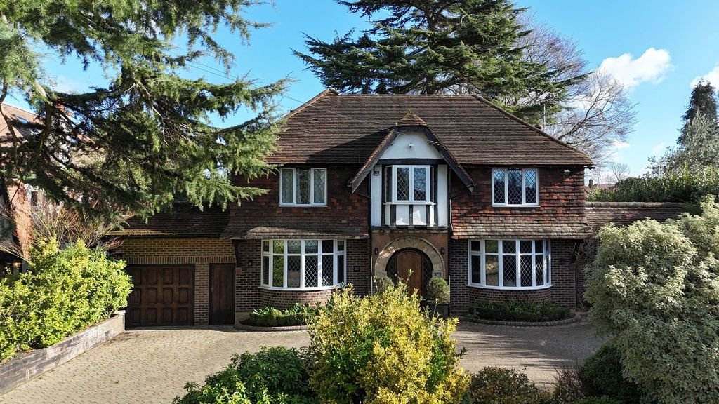 Additional image 29 of 4 bed detached house for saleThe Green, Epsom KT17