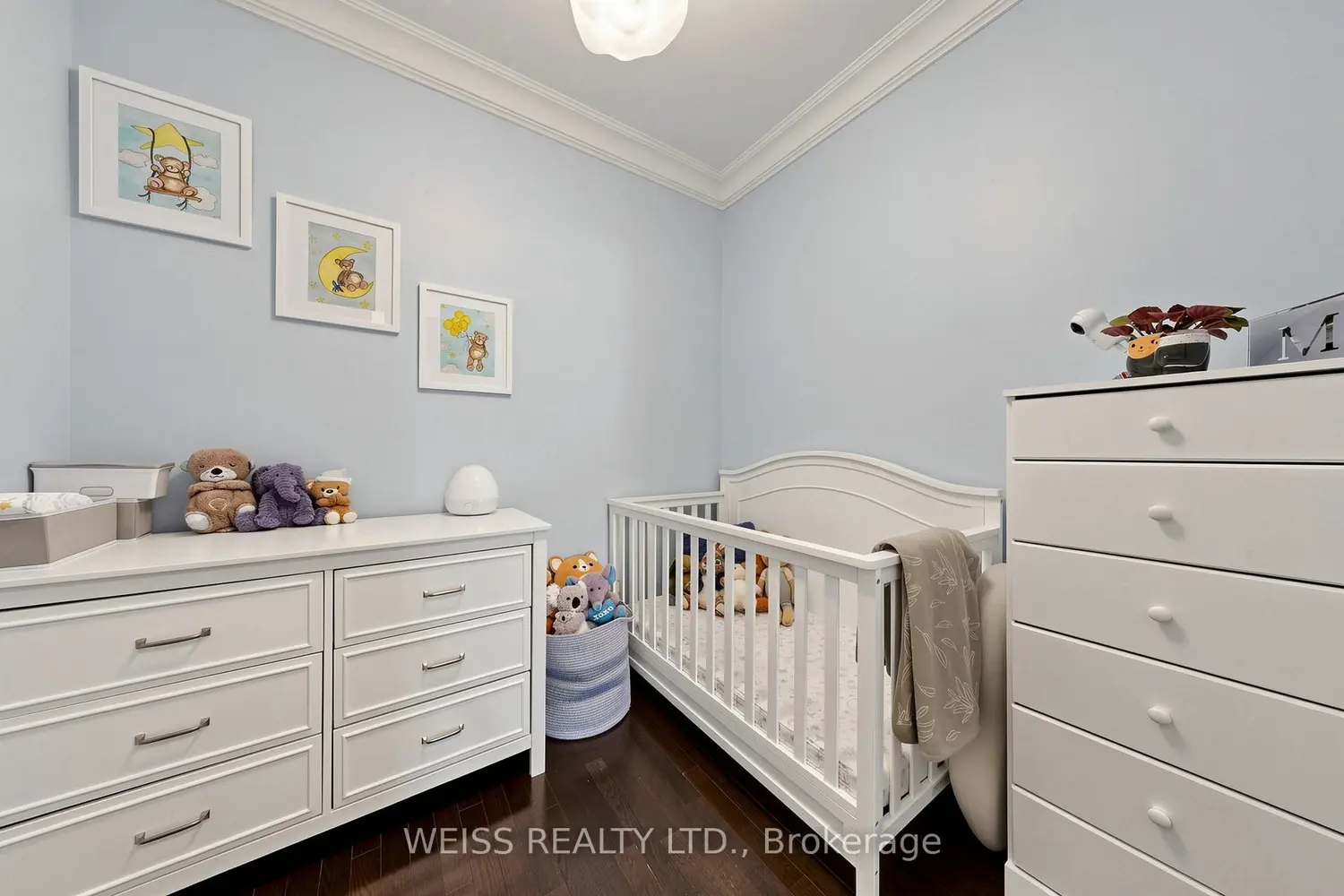 Additional image 18 of 21 Burkebrook Place 114