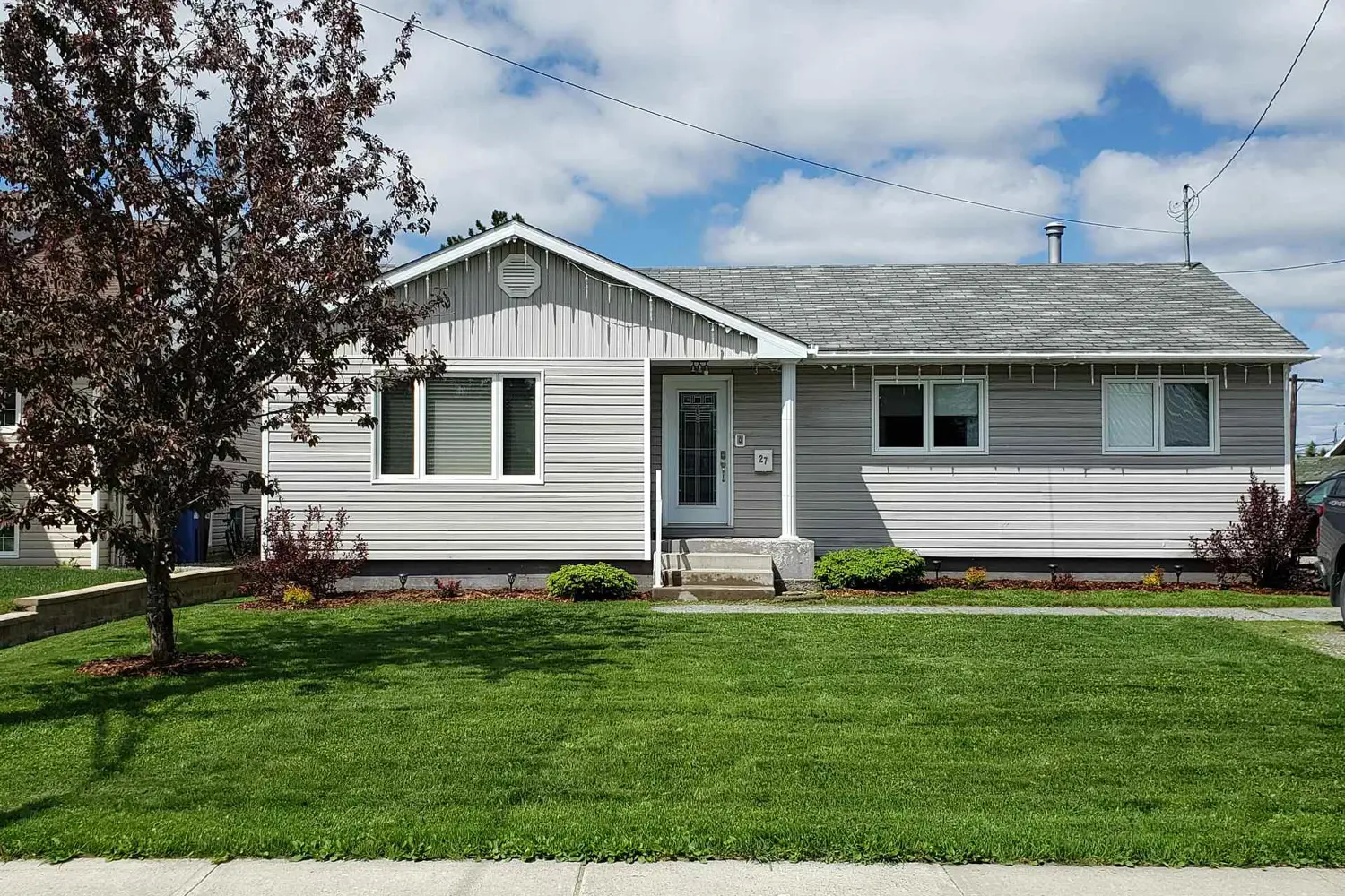27 6Th Avenue