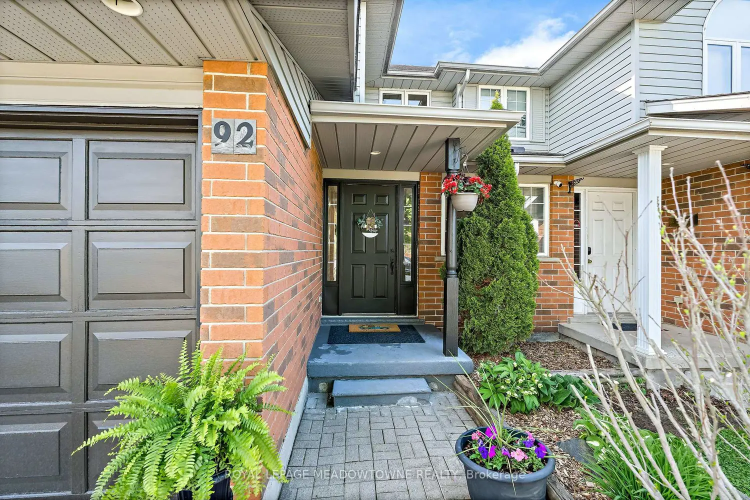 92 Chesterton Lane photo 2