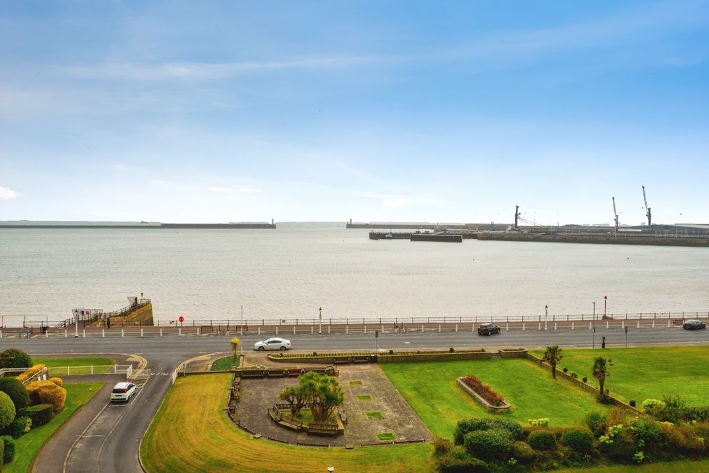 Additional image 20 of 3 bed flat for saleThe Gateway, Dover CT16