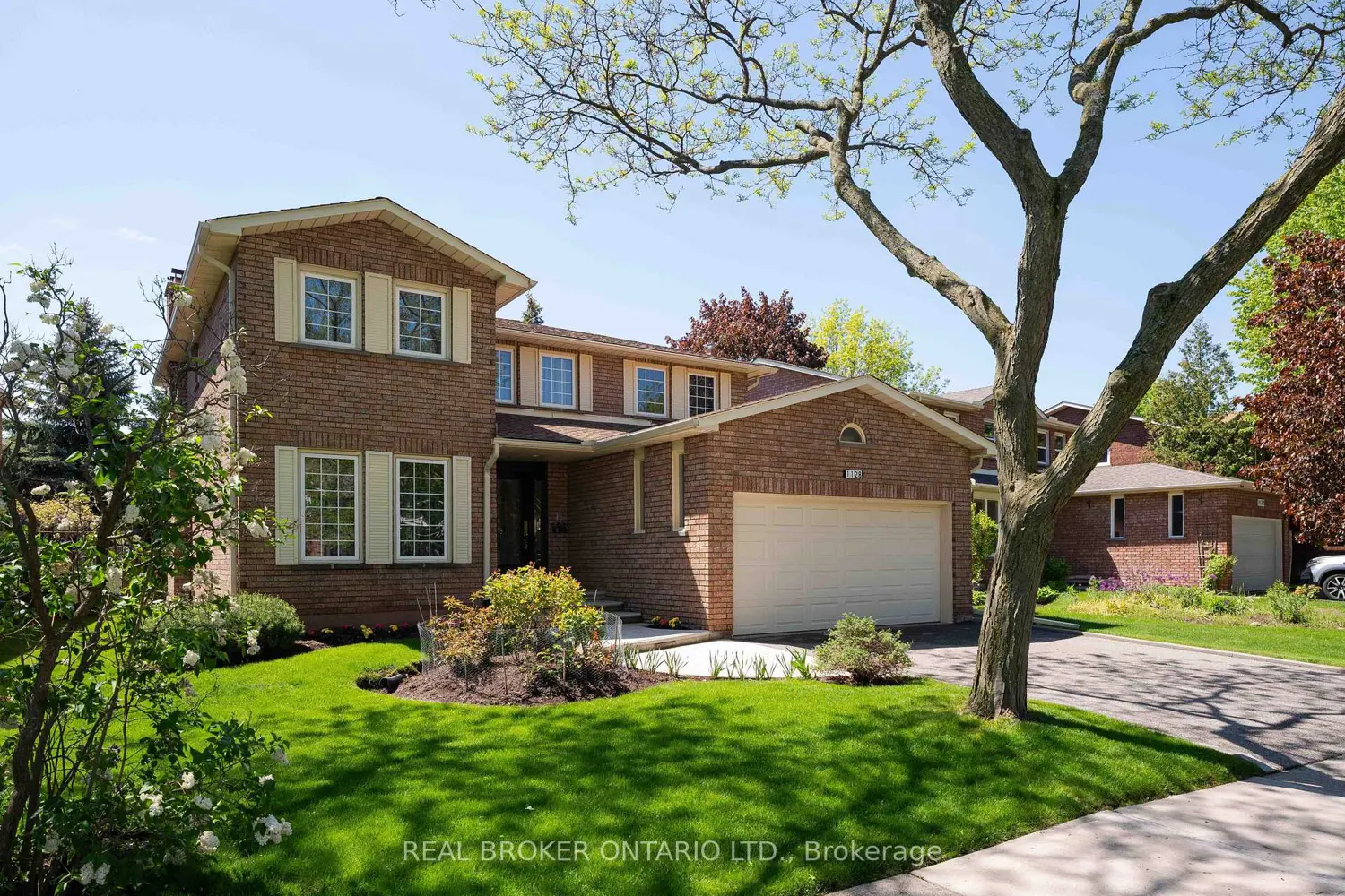 1128 Mayfair Road