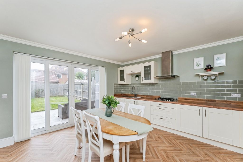 Additional image 2 of 4 bed detached house for saleLeamington Road, Little Sutton, Ellesmere Port, Cheshire CH66