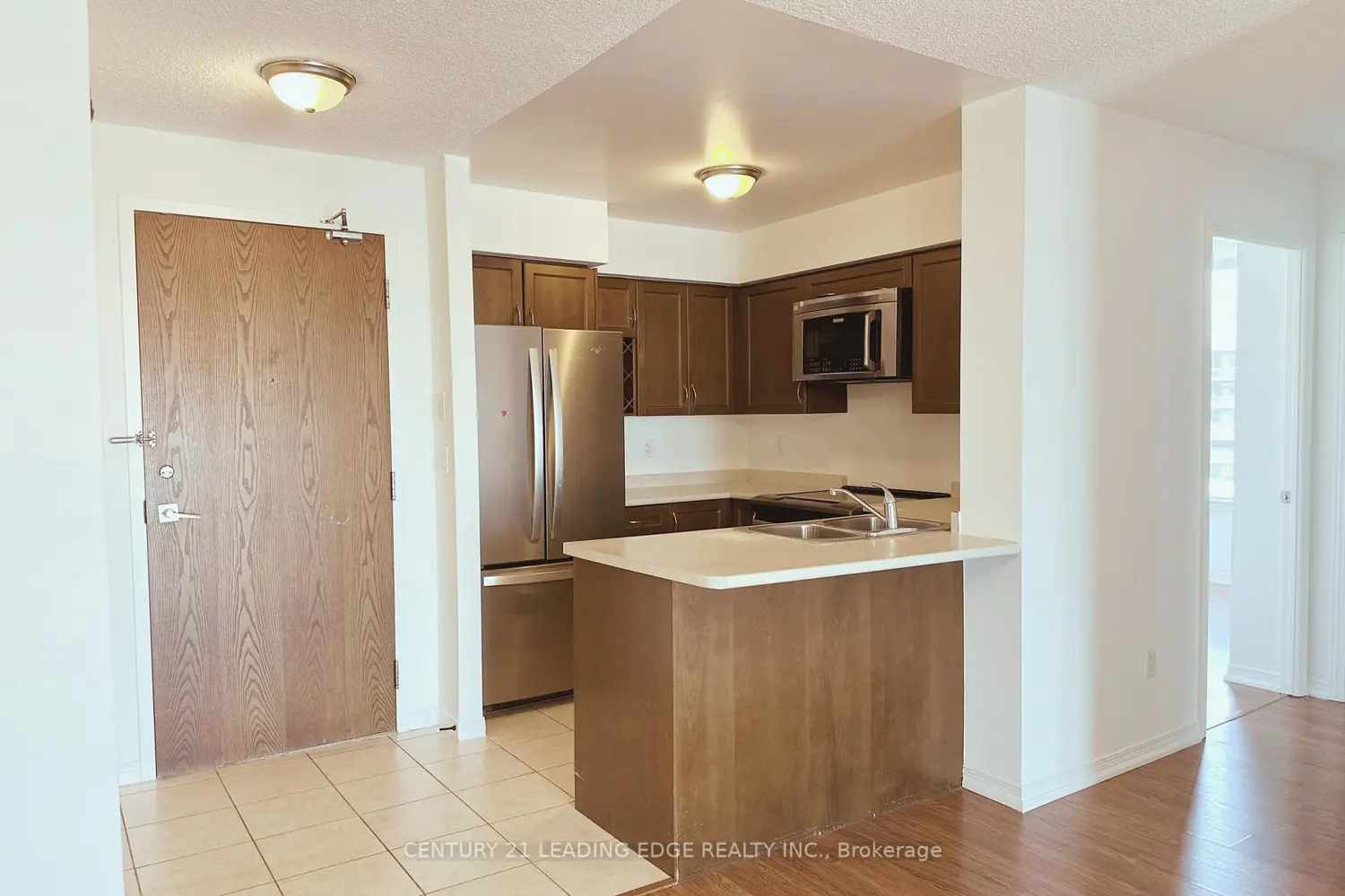 Additional image 7 of 2772 Keele Street 603