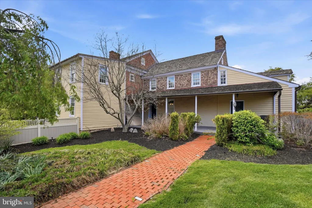 559 Palmer Farm Drive, Yardley, PA 19067