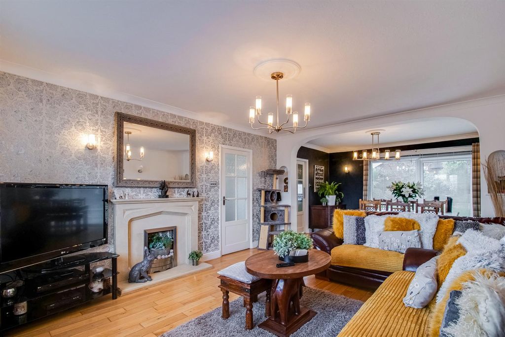 Additional image 2 of 3 bed property for saleKirkgate, Hanging Heaton, Batley WF17