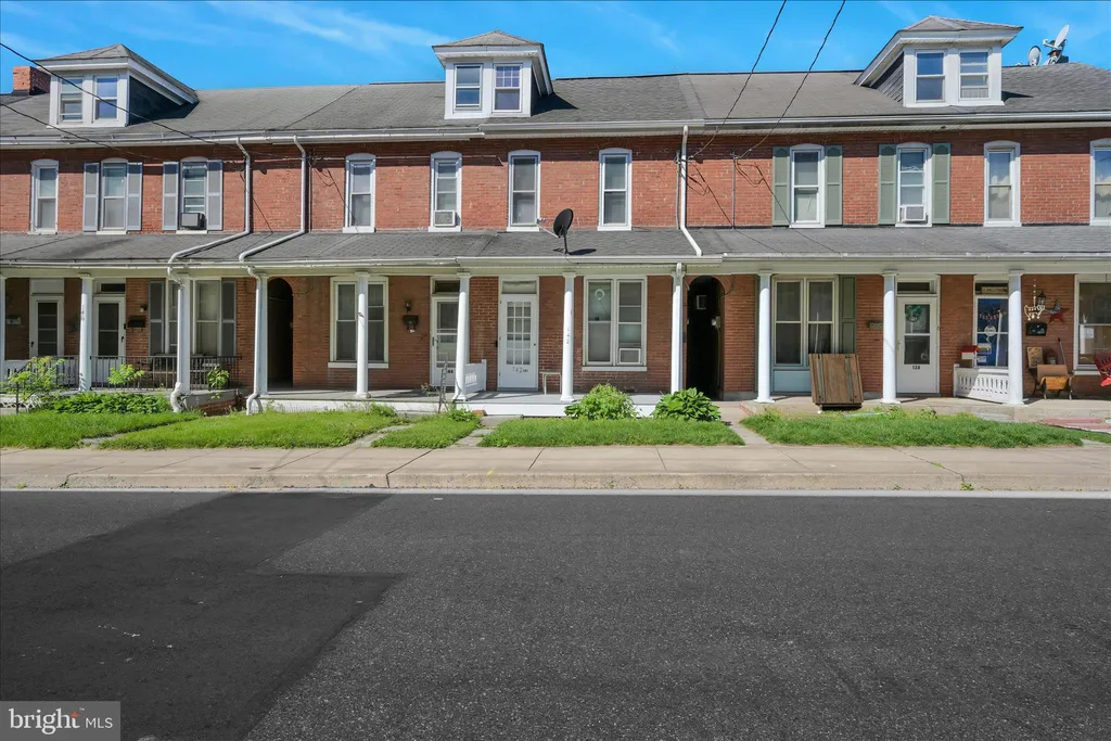 Additional image 2 of 142 S Poplar Street, Elizabethtown, PA 17022