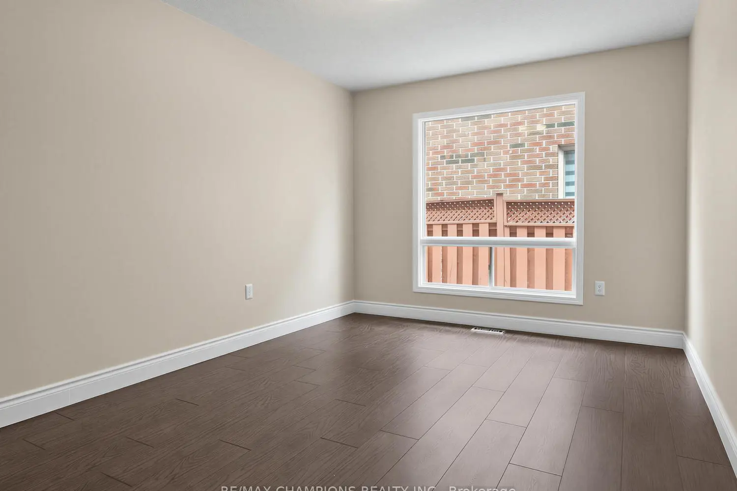 Additional image 7 of 1 Cluster Oak Place