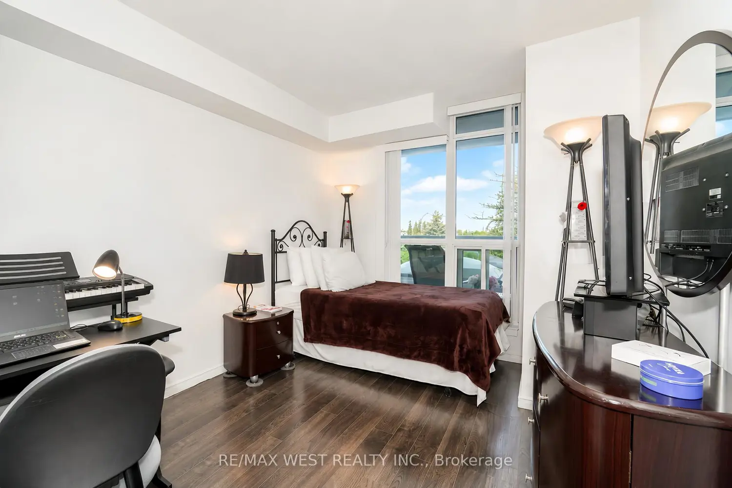 340 Watson Street 216 photo 4