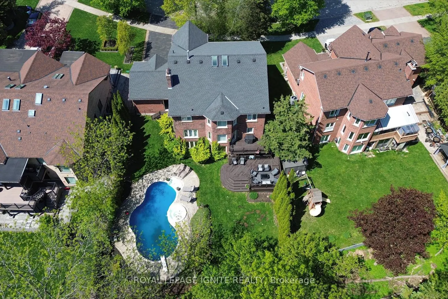 Additional image 16 of 885 Baylawn Drive