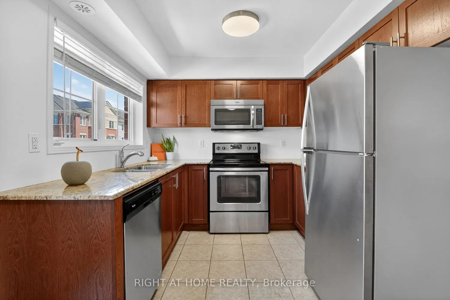 2480 Post Road 26