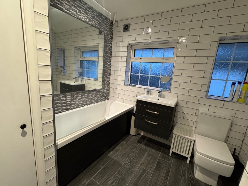 Additional image 8 of 3 bed semi-detached house for saleStephen Close, Egham, Surrey TW20