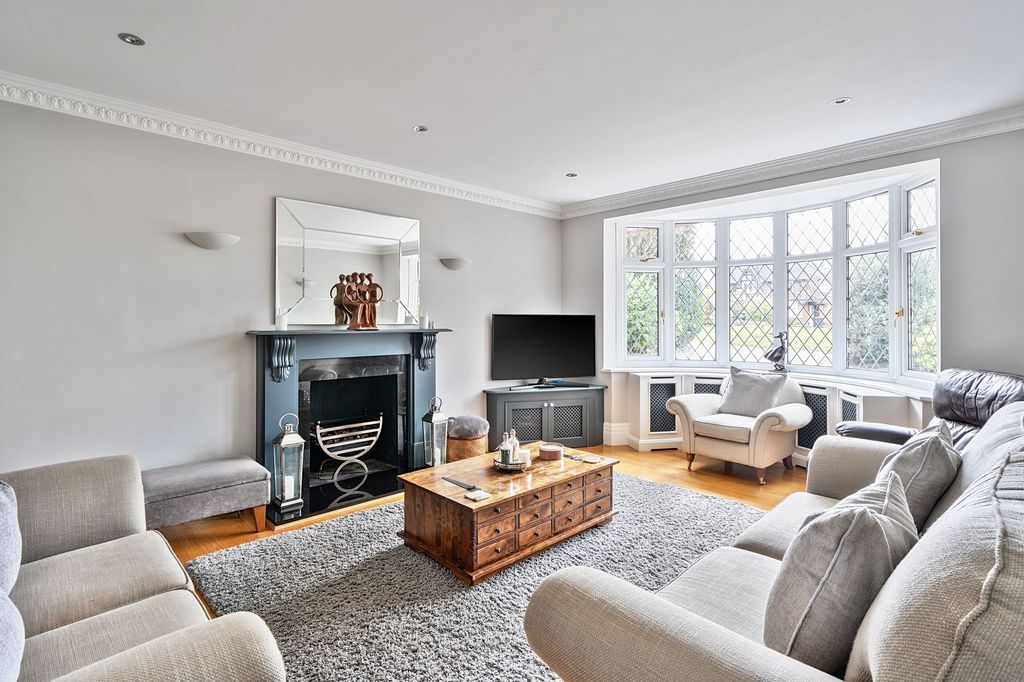 Additional image 13 of 4 bed detached house for saleThe Green, Epsom KT17