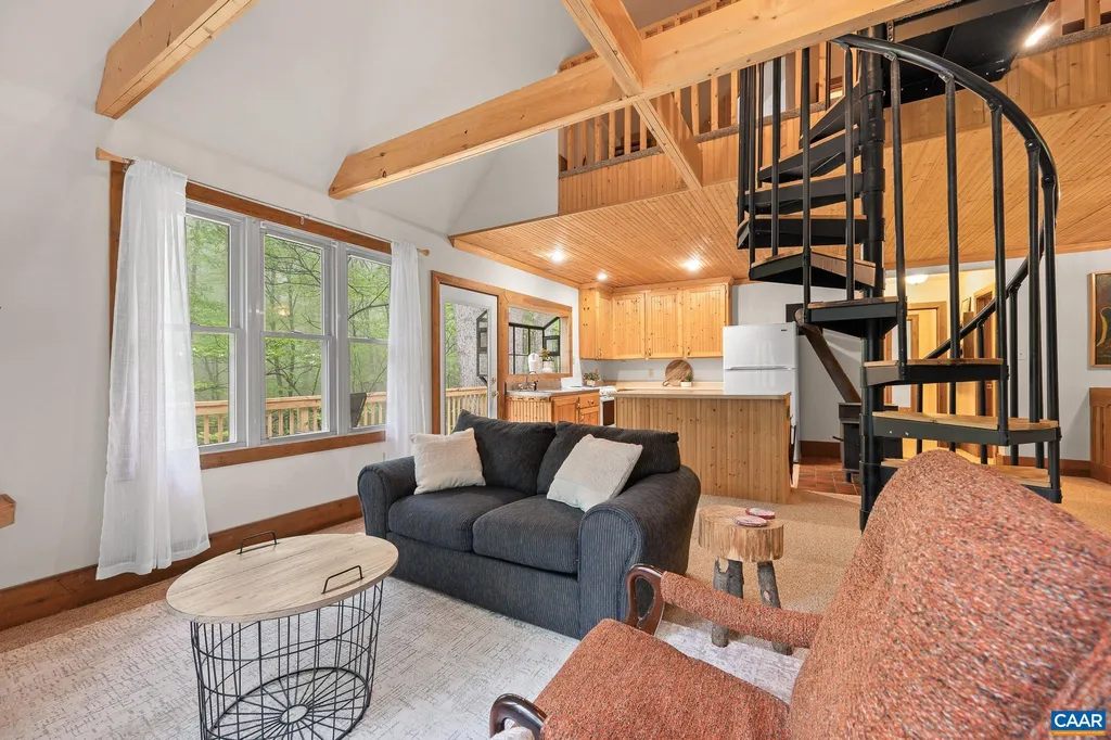 270 Little Cabin Rd, Amherst, VA 24521 photo 5