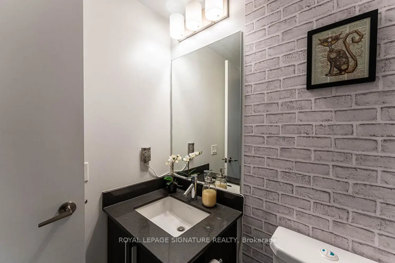 Additional image 8 of 20 Bruyeres Mews 501