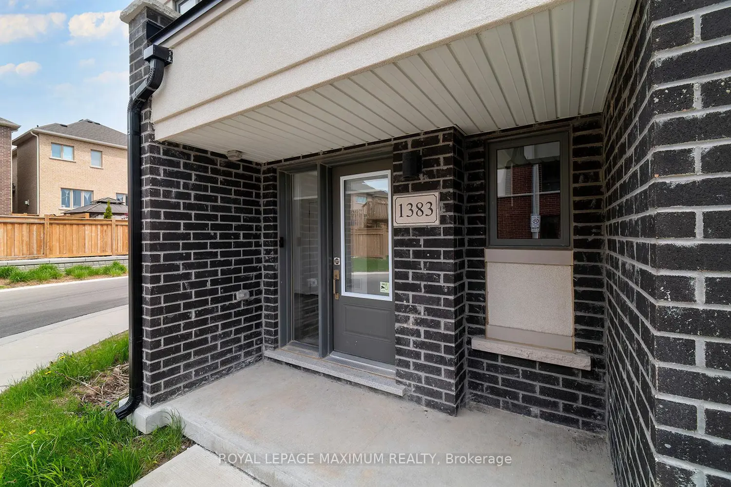 1383 Brandenton Path photo 4