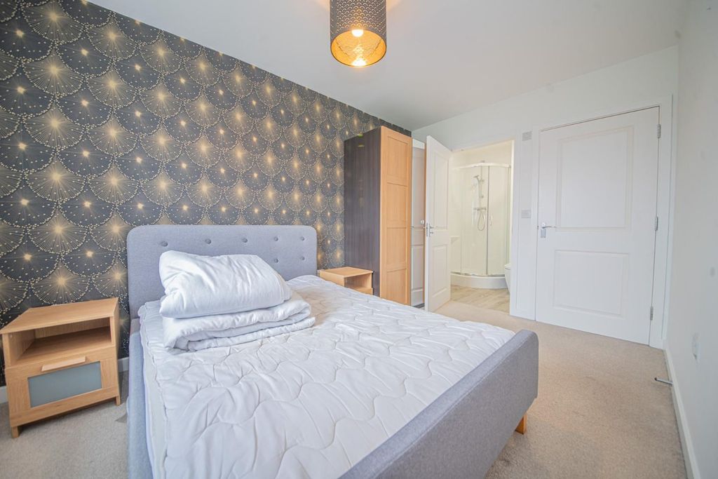 Additional image 8 of 2 bed flat for saleSomers Way, Eastleigh SO50