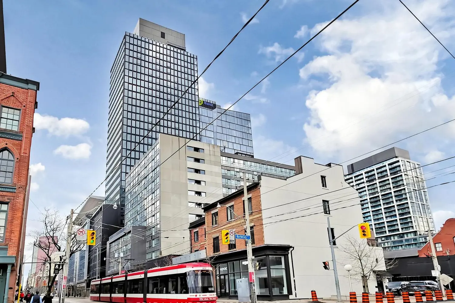 284 King Street 404