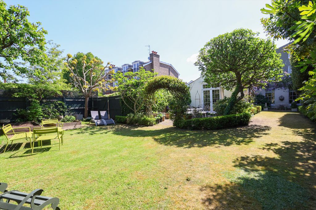 Additional image 23 of 5 bed semi-detached house for salePalace Road, East Molesey, Surrey KT8
