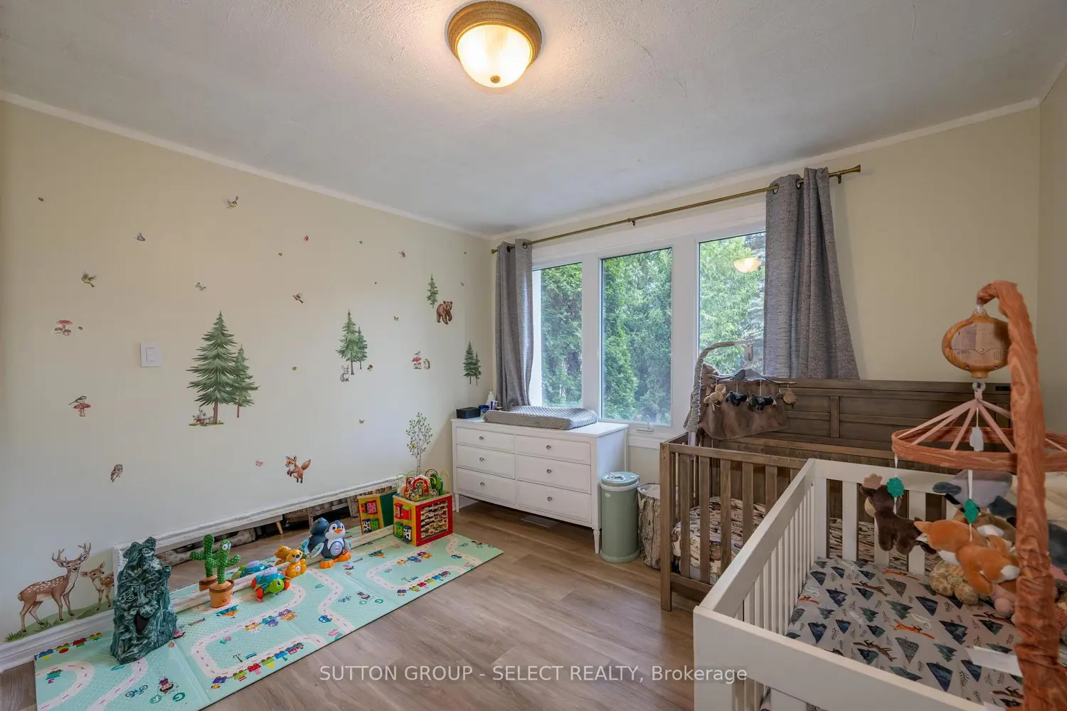 Additional image 12 of 1129 Sunningdale Road