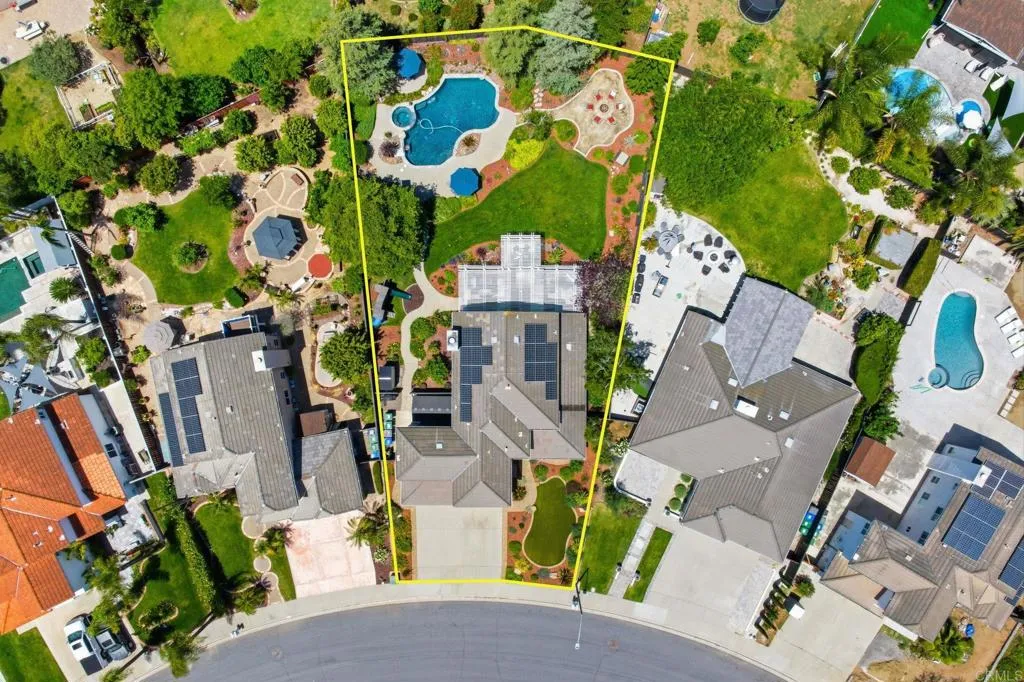 1614 Shire Avenue, Oceanside, CA 92057
