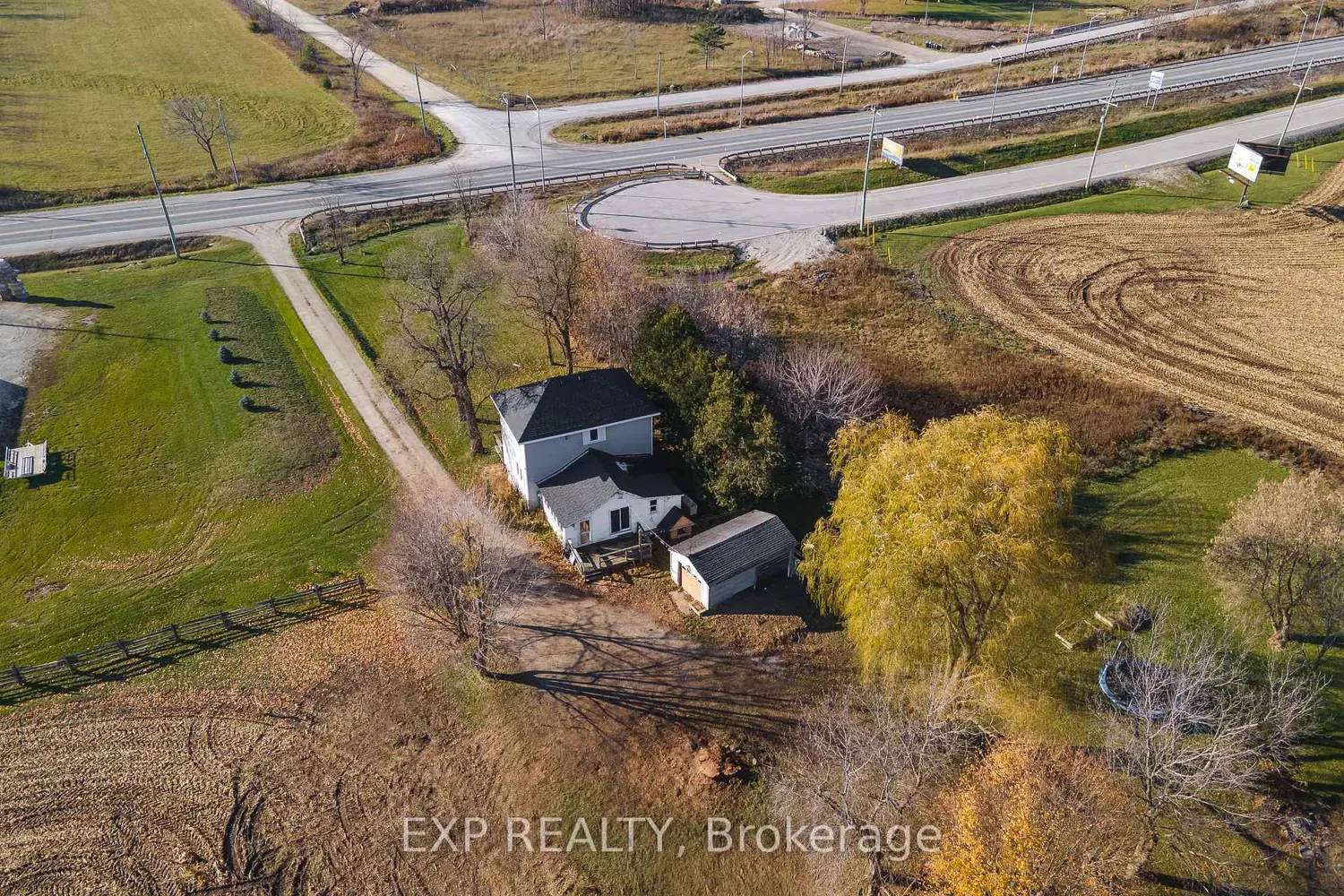 8184 26 Highway photo 5