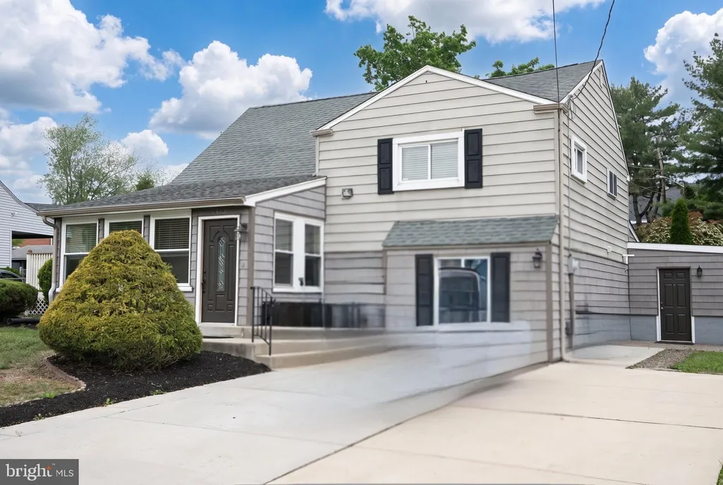 1313 Saint Mark Drive, Glendora, NJ 08029 photo 2