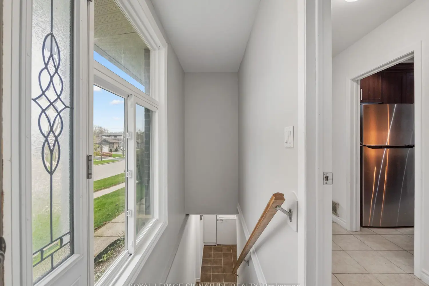Additional image 11 of 19 Shoreland Crescent