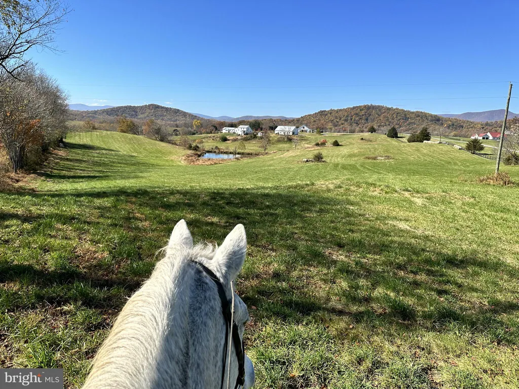 Additional image 2 of 23 White Horse Hill Lane, Amissville, VA 20106