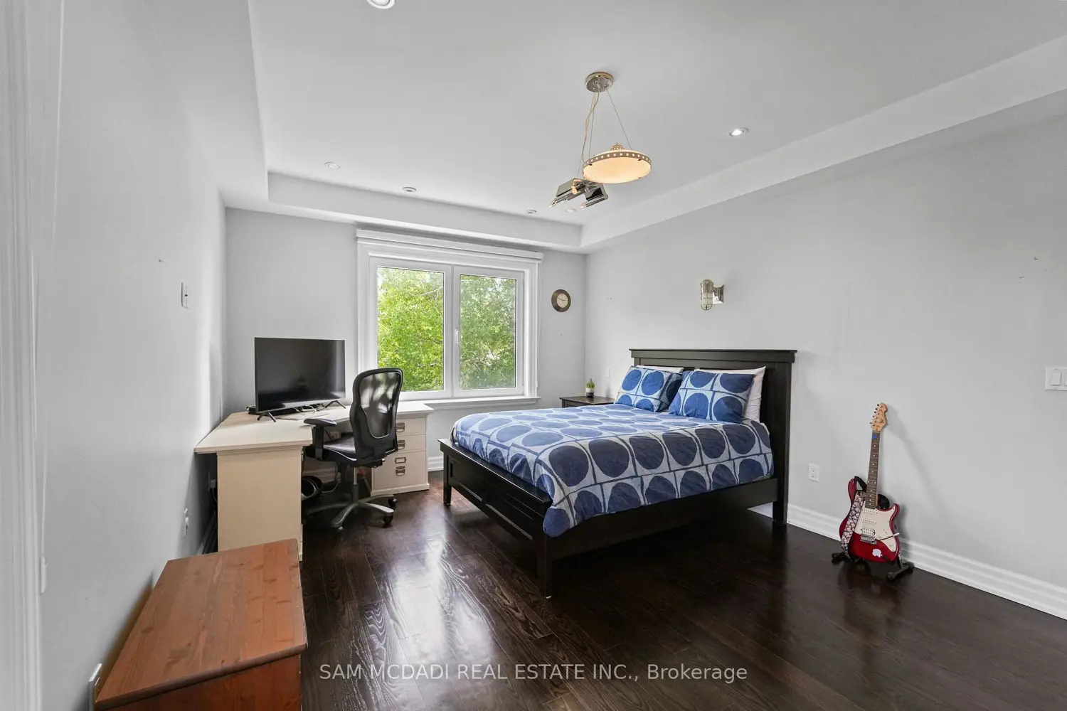 Additional image 10 of 2411 Thorn Lodge Drive