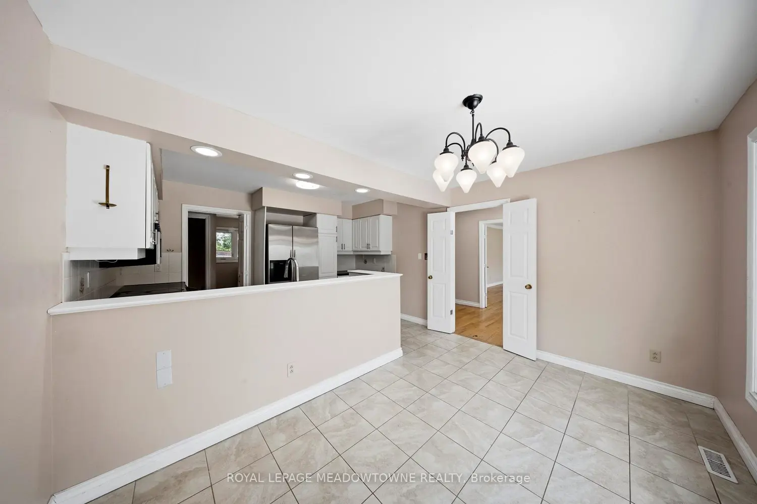 9078 Highway 24 photo 4