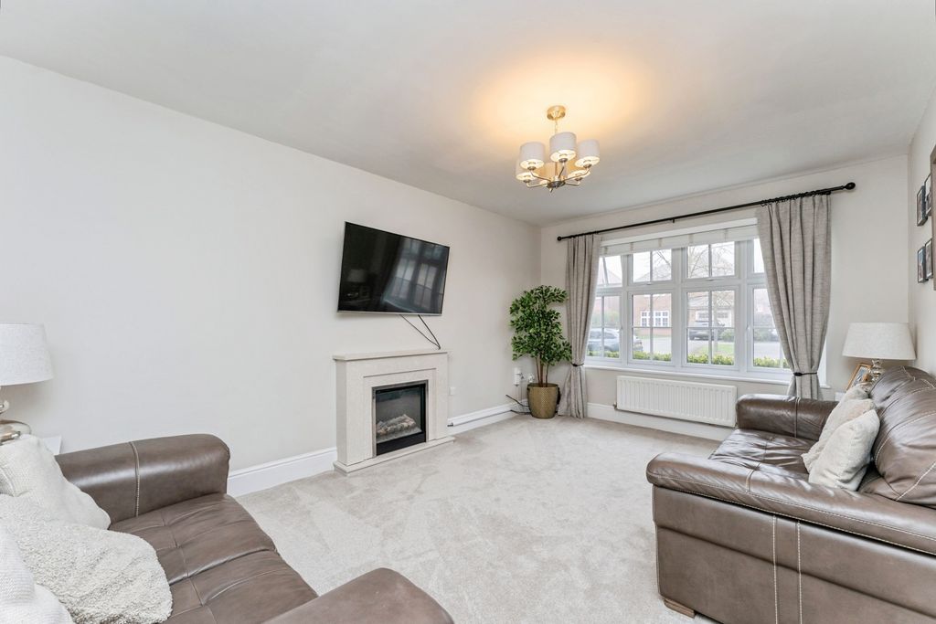 Additional image 4 of 4 bed detached house for saleLeamington Road, Little Sutton, Ellesmere Port, Cheshire CH66